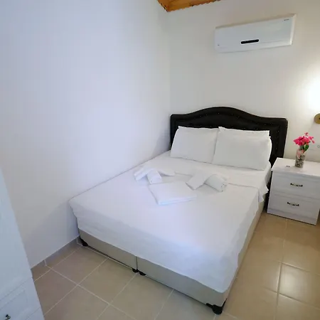 מלון Yarimada Butik דטקה