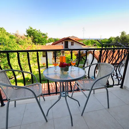 מלון Yarimada Butik