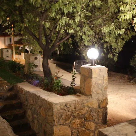 Yarimada Butik 3* דטקה