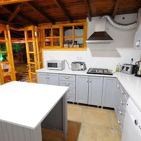 Yarimada Butik מלון 3*