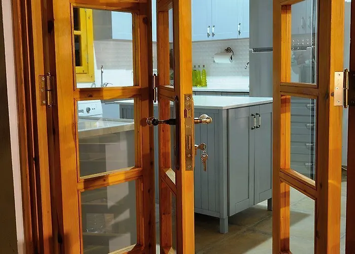 Ξενοδοχείο Yarimada Butik 3*