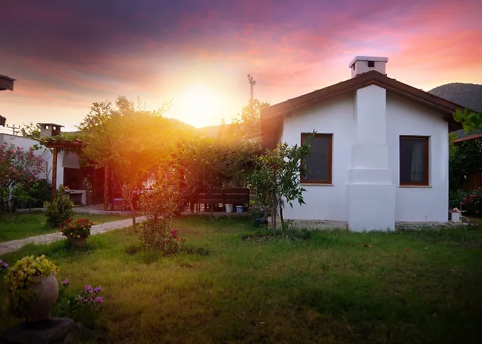 Ξενοδοχείο Yarimada Butik 3*