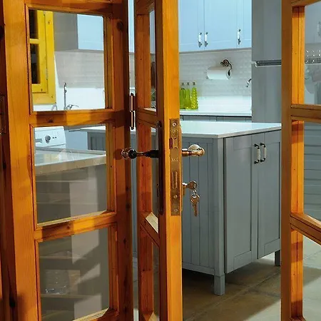 Отель Yarimada Butik 3*